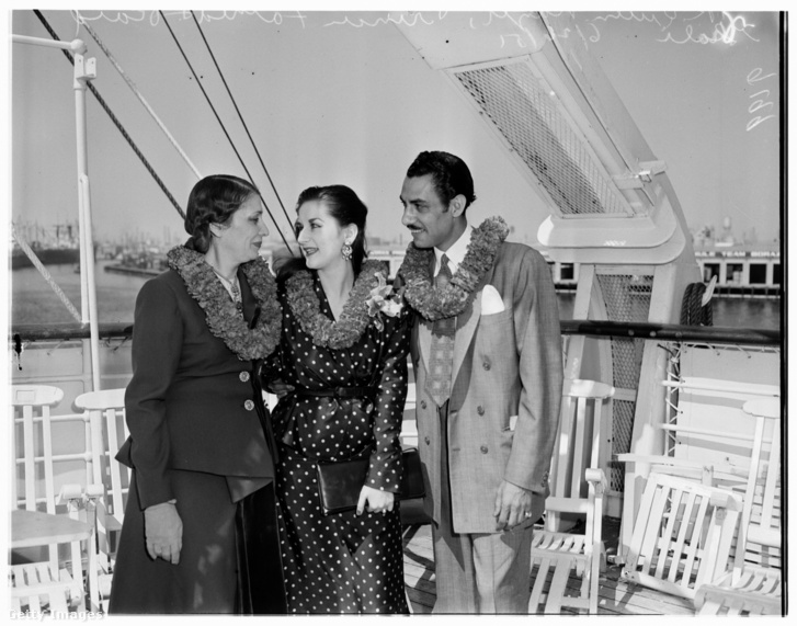 Nazli anyakirályné, Fathia hercegnő és Rijád Ghali 1951. június 26-án