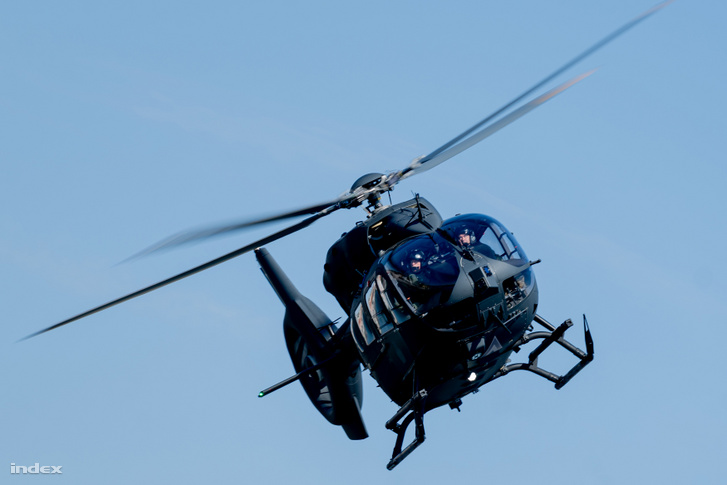 A honvédség egyik H145M típusú helikoptere 2026. augusztus 20-án