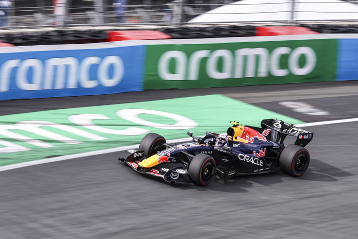 Teljes sorcserével kezdi a Red Bull az Olasz Nagydíjat