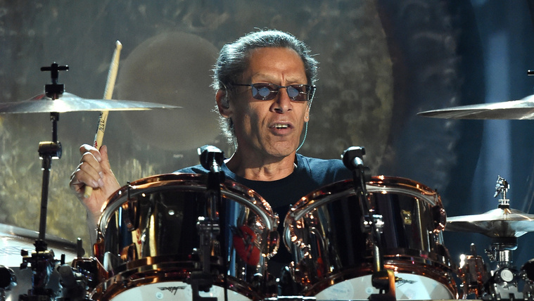 A legmagasabb holland polgári kitüntetést kapta meg szülővárosában Alex Van Halen