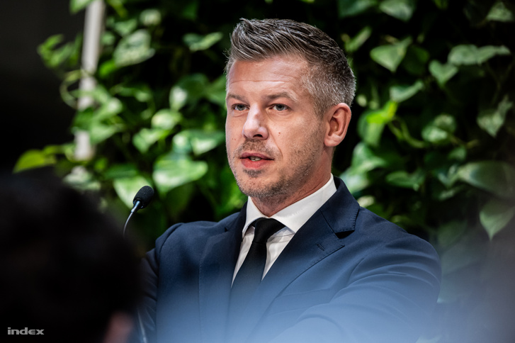 Magyar Péter a kormányzati sajtótájékoztatón 2026. szeptember 3-án