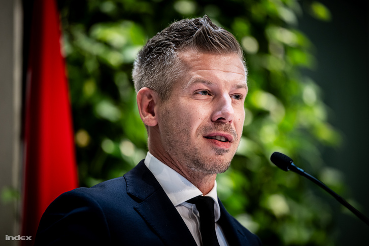 Magyar Péter a kormányzati sajtótájékoztatón 2026. szeptember 3-án