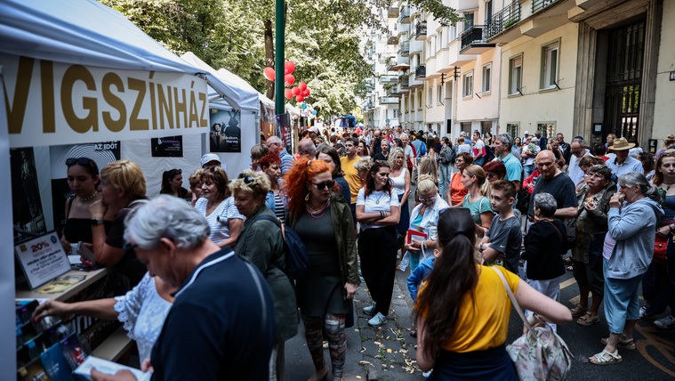 Így lett Bächer Ivánék eszegetéséből Budapest egyik legnagyobb civil kulturális rendezvénye