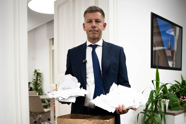 Magyar odavágott a Bayer Construct-nak: „Vége a közpénzek zabrálásának”, stratégiailag kiemelt lett a csődeljárásuk