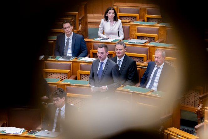 Eddig szinte senki nem figyelt a Tisza képviselőjére, pedig ő lehet Magyar Péter egyik legfontosabb embere