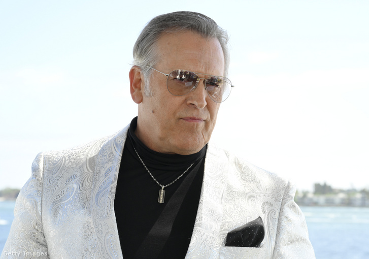 Bruce Campbell ellátogat a #IMDboat eseményre a 2022-es San Diegó-i Comic-Con harmadik napján, az IMDb jachtján, 2022. július 23-án