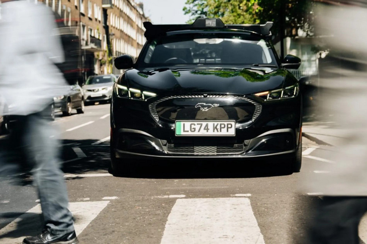 Megjelentek a londoni fekete taxik trónkövetelői?
