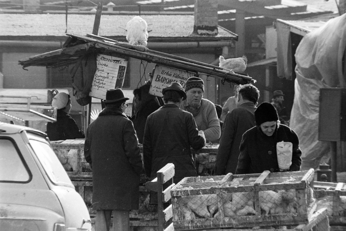 Teleki László tér, piac