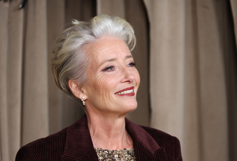 Emma ThompsonEmma Thompson az Igazából szerelem londoni premierjén vette észre, hogy az egyik vele interjút készítő újságírónő nincs éppen a legjobb lelkiállapotban