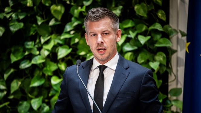 Magyar Péter szerint alapjog a szerelem, bibliai idézettel üzent az azonos nemű párokkal kapcsolatban