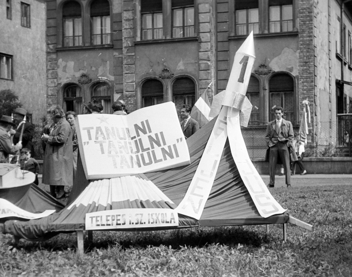 1962