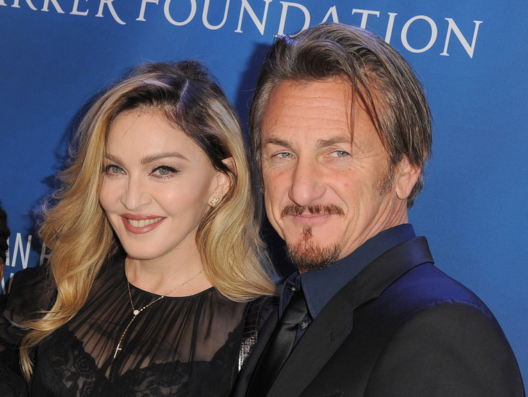 Madonna és Sean PennMadonna és Sean Penn 1985-ben házasodtak össze, ám viharos kapcsolatuk végül 1989-ben válással ért véget