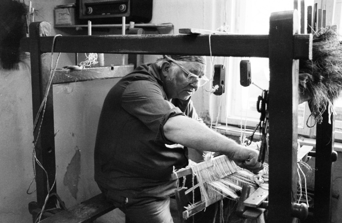 Szitakötés, szitaszövet készítése lószőrből, 1974