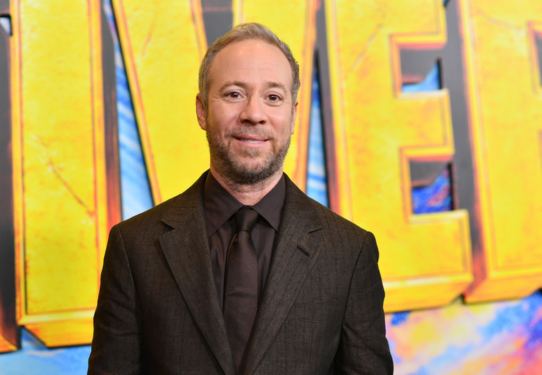 Kevin Sussman – 3 millió dollárKevin Sussman Stuart Bloomot, a társaság által rendszeresen látogatott képregénybolt tulajdonosát alakította