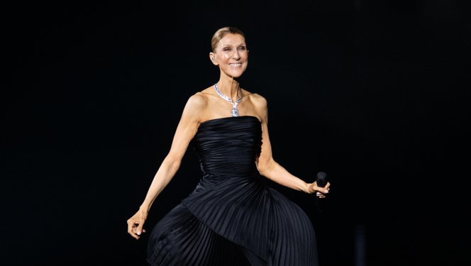 Céline Dion könnyek között tért vissza a színpadra hat év kihagyás után