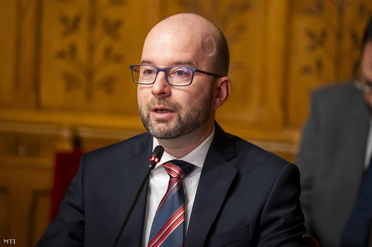 Az Alkotmánybíróság új tagjának jelölt Szomora Zsolt az Országgyűlés Igazságügyi és Alkotmányügyi Bizottságának ülésén 2026. szeptember 14-én