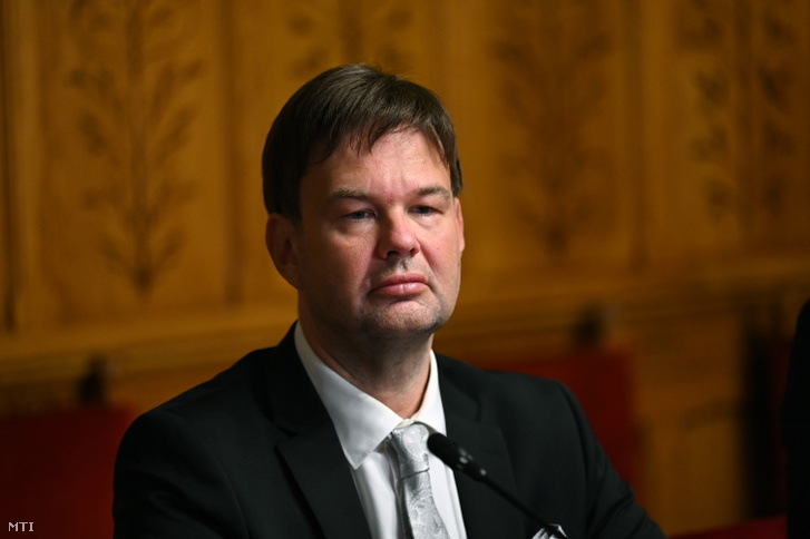 Az Alkotmánybíróság új tagjának jelölt Cservák Csaba az Országgyűlés Igazságügyi és Alkotmányügyi Bizottságának ülésén 2026. szeptember 14-én