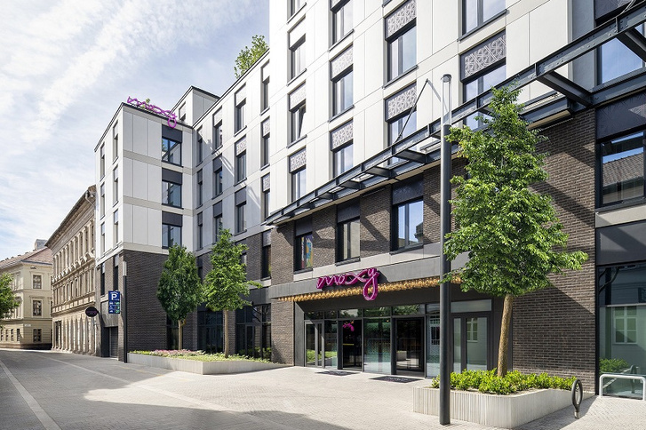 Moxy Budapest Dowtown