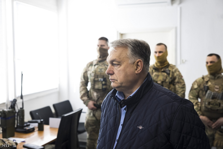 Orbán Viktor a százhalombattai kőolaj-finomítóban 2026. február 28-án