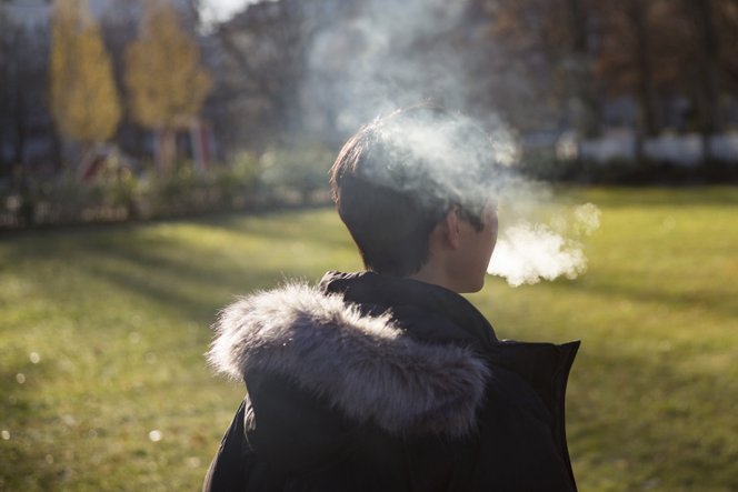 Adóemelésre készül a kormány, heteken belül drágulást érezhetnek a dohányosok