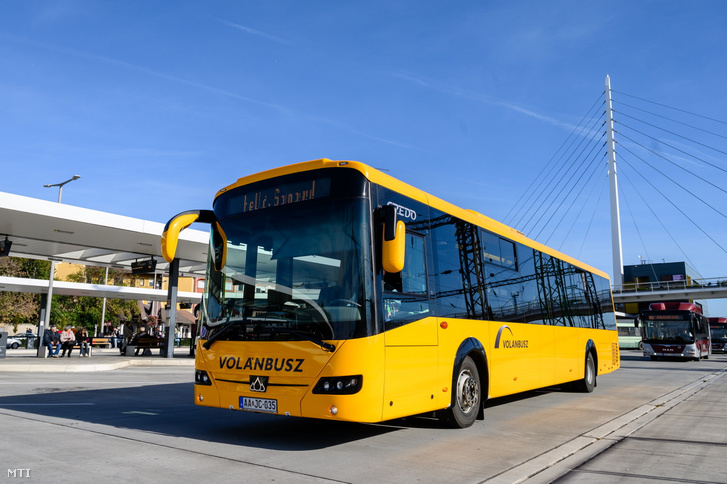 Illusztrált képünkön egy Volánbusz