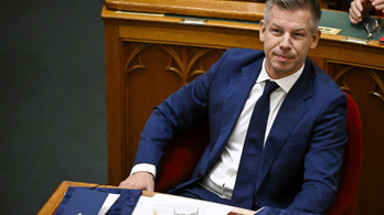 Magyar Péter mégsem szavazta meg a dízeltámogatást és a cigaretta-áremelést