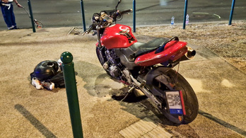 Egy hónapja fekszik eszméletlenül Dávid, aki feleségével szenvedett motoros balesetet
