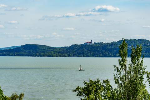 Összefogott a Balaton, a Tisza-tó és a Velencei-tó: új turisztikai programsorozat indul