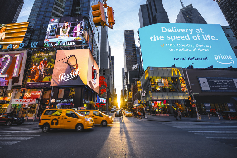 New York, Egyesült ÁllamokNew York lakóiról régóta tudni, hogy gyorsan, egyenesen, és időnként kimondottan nyersen kommunikálnak, de ez ez nem mindenkinek tetszik