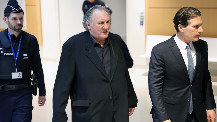 Kamerafelvétel buktathatja le Gérard Depardieu-t