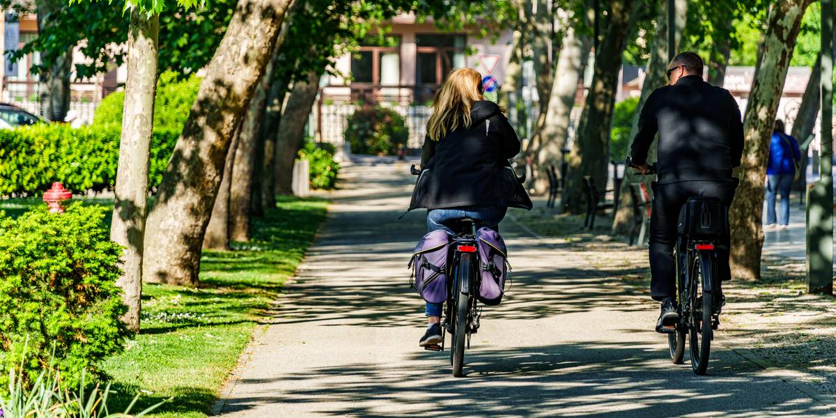 A Balaton-parttól a pincékig tekerhetünk: új kerékpáros útvonal épül Balatonbogláron