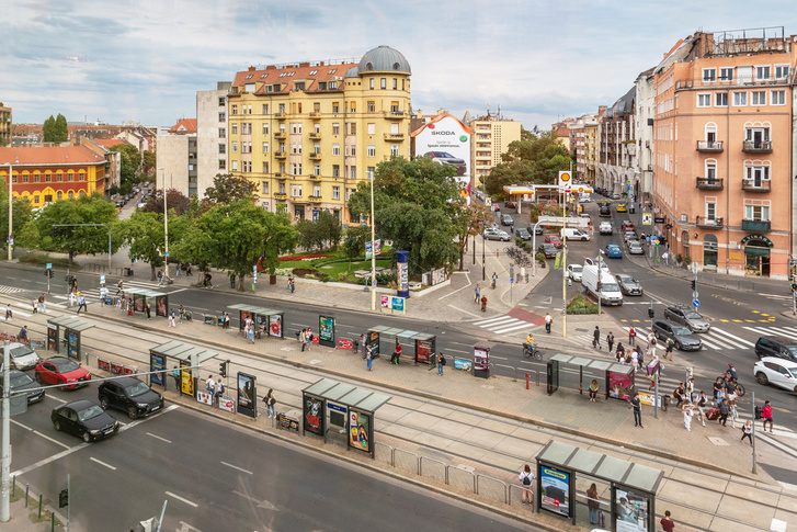 A Széna tér és környéke ma