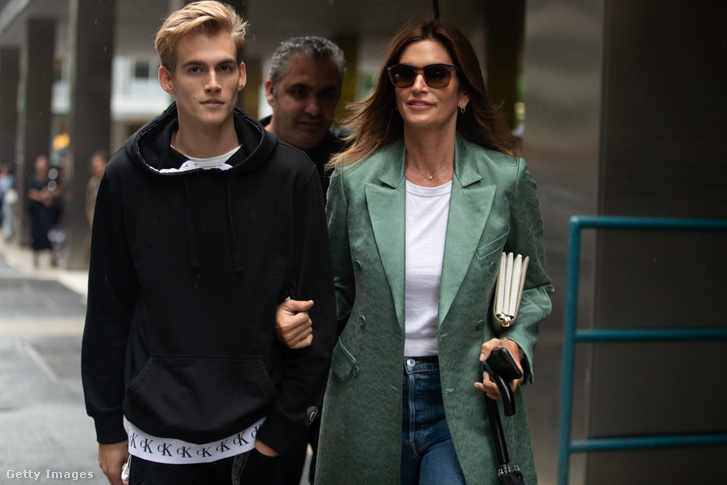 Presley Gerber és Cindy Crawford 2018. szeptember 9-én