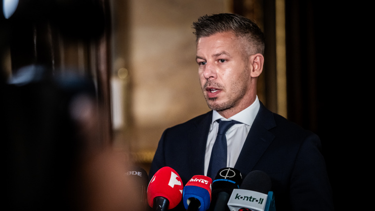 Magyar Péter kezdeményezi a&nbsp;képviselők mentelmi jogának eltörlését