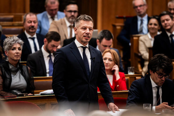 Ja, hogy Magyar Péter megint beszél? Na és?