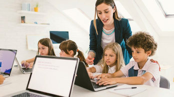 Dollármilliók érkeztek a magyar edtechbe, most az oktatási rendszert is átalakítanák