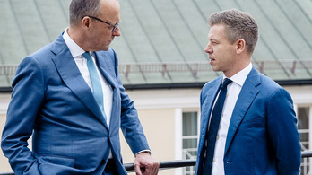 Elemző: Egyelőre csak Orbán Viktorék víziója, hogy a kormány együtt bukik Németországgal