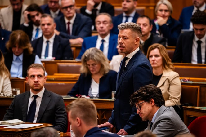 Jelentős változások jönnek, a kormány öt javaslatát is megszavazta az Országgyűlés