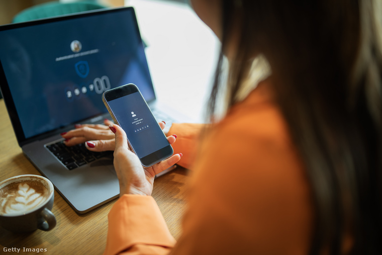 JelszavakSokan tartanak a telefonjukon jegyzetet a jelszavaikról, vagy hagyatkoznak az automatikus kitöltésre, mert ennyi különféle belépési adatot nehéz fejben tartani