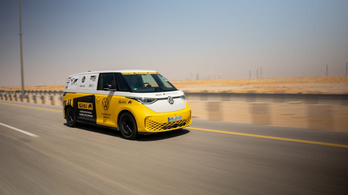 100 ezer km, 92 ország, 0 probléma: Rekordot döntött egy VW