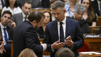Történelmi Tisza-hiány: már 362,5 milliárdot befizettünk Brüsszelnek, miközben az RRF-pénz még sehol