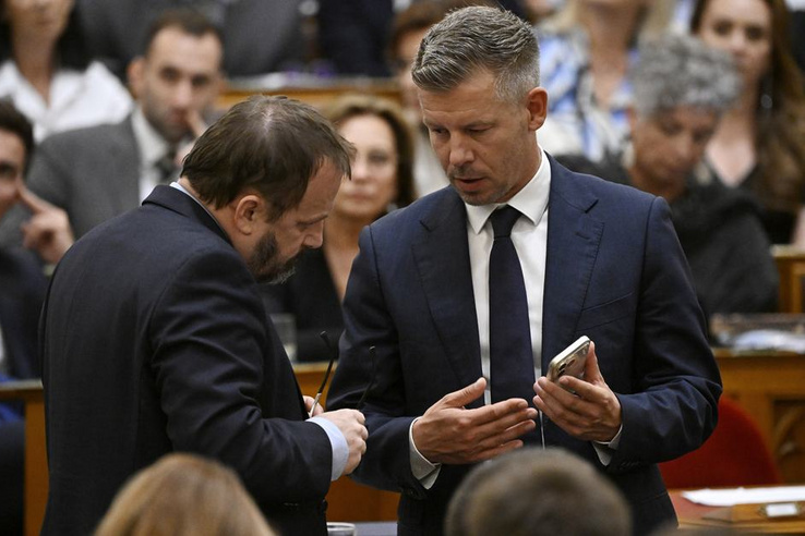 Történelmi Tisza-hiány: már 362,5 milliárdot befizettünk Brüsszelnek, miközben az RRF-pénz még sehol