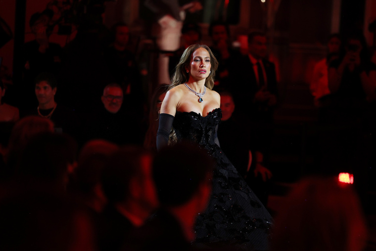 A Vogue World a Vogue nagyszabású, évente megrendezett divat- és kulturális eseménye, ahol minden alkalommal számos világsztár is felbukkan, akik különleges, sokszor pedig kifejezetten merész ruhákkal hívják fel magukra a figyelmet