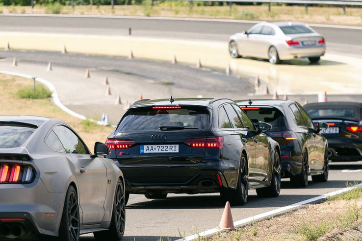 Először megpördülsz, aztán körről körre magabiztosabb vagy
