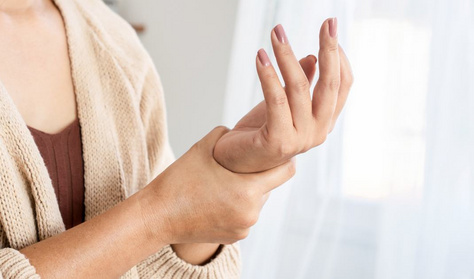 Ezek a vitaminhiány jelei – bizarr tüneteket is okozhat