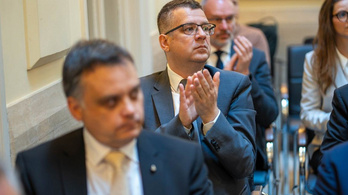 Innen már az NVVH veszi át: Seszták Miklós mellett még egy ember rács mögött, milliárdos vagyon került zár alá