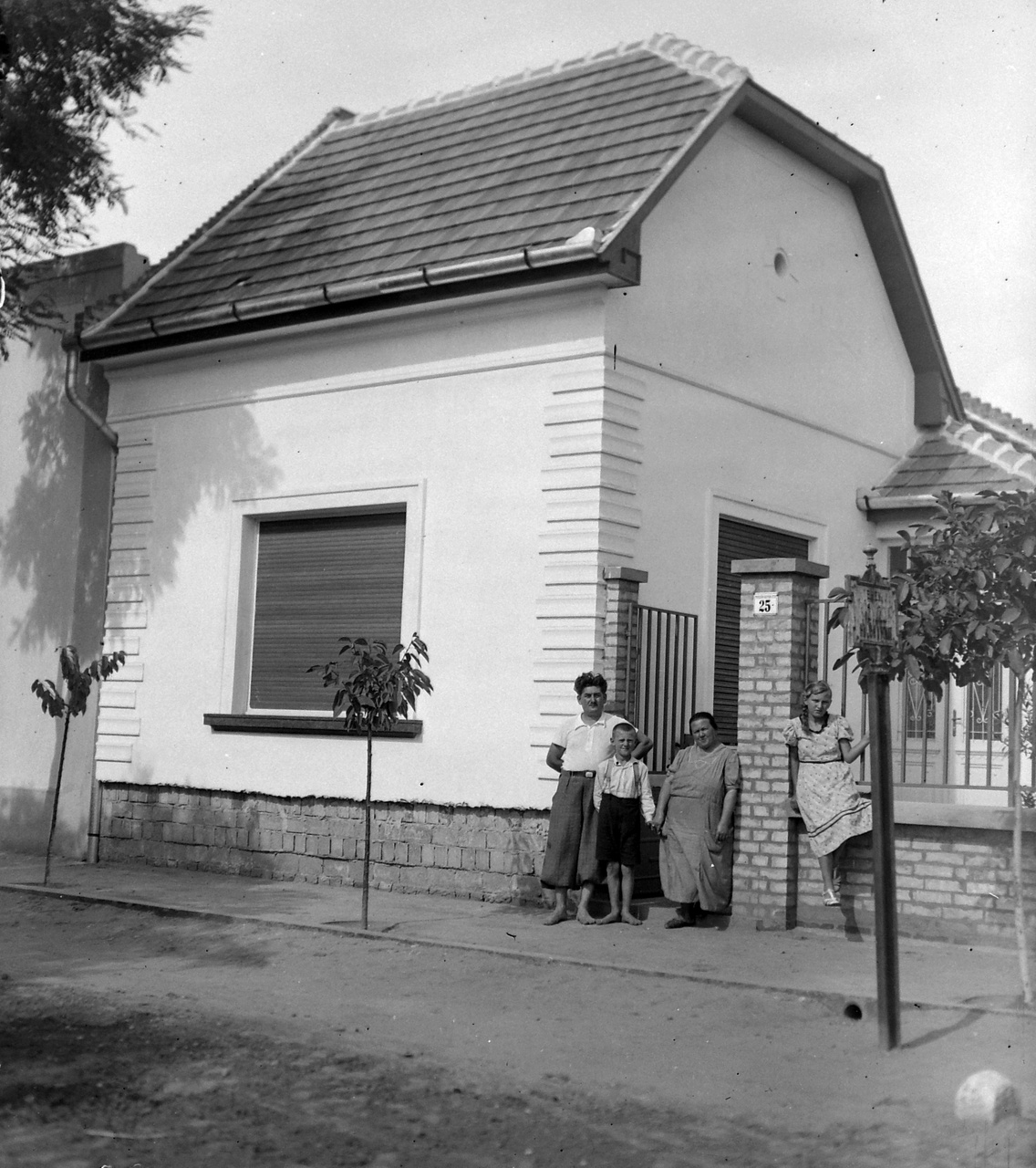 Sodronyos utca 31. (Mikszáth Kálmán utca 25.), 1938