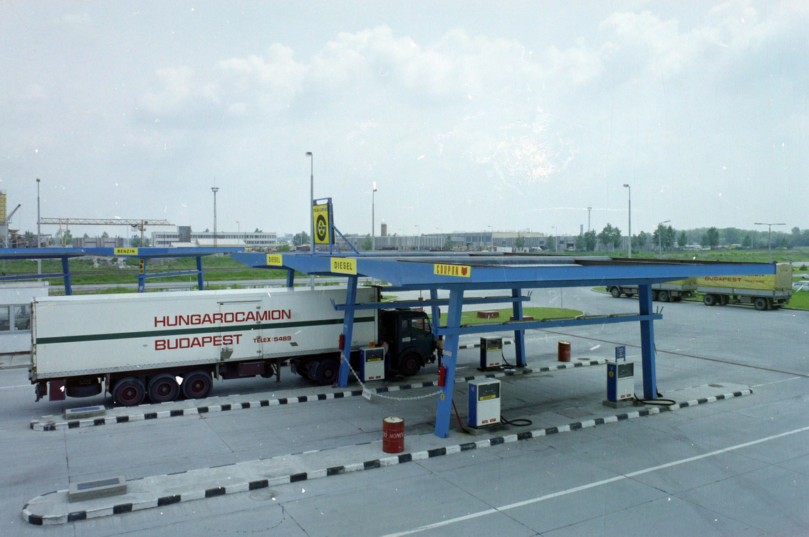 Nagykőrösi út 351., Hungarocamion-telep, 1987