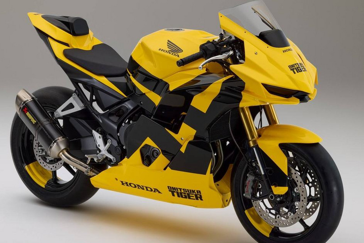 Eddig nem látott sportmotor-koncepciót mutatott a Honda