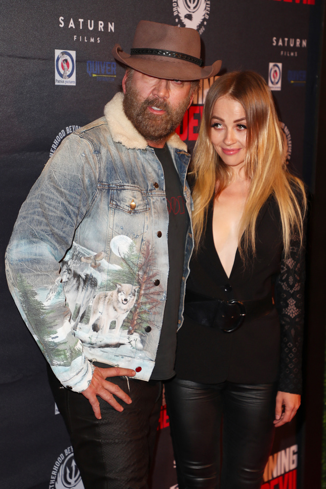 Nicolas Cage és Erika Koike – négy napNicolas Cage számára 2019-re már egyáltalán nem volt ismeretlen a házasság intézménye: Erika Koike előtt háromszor is megnősült